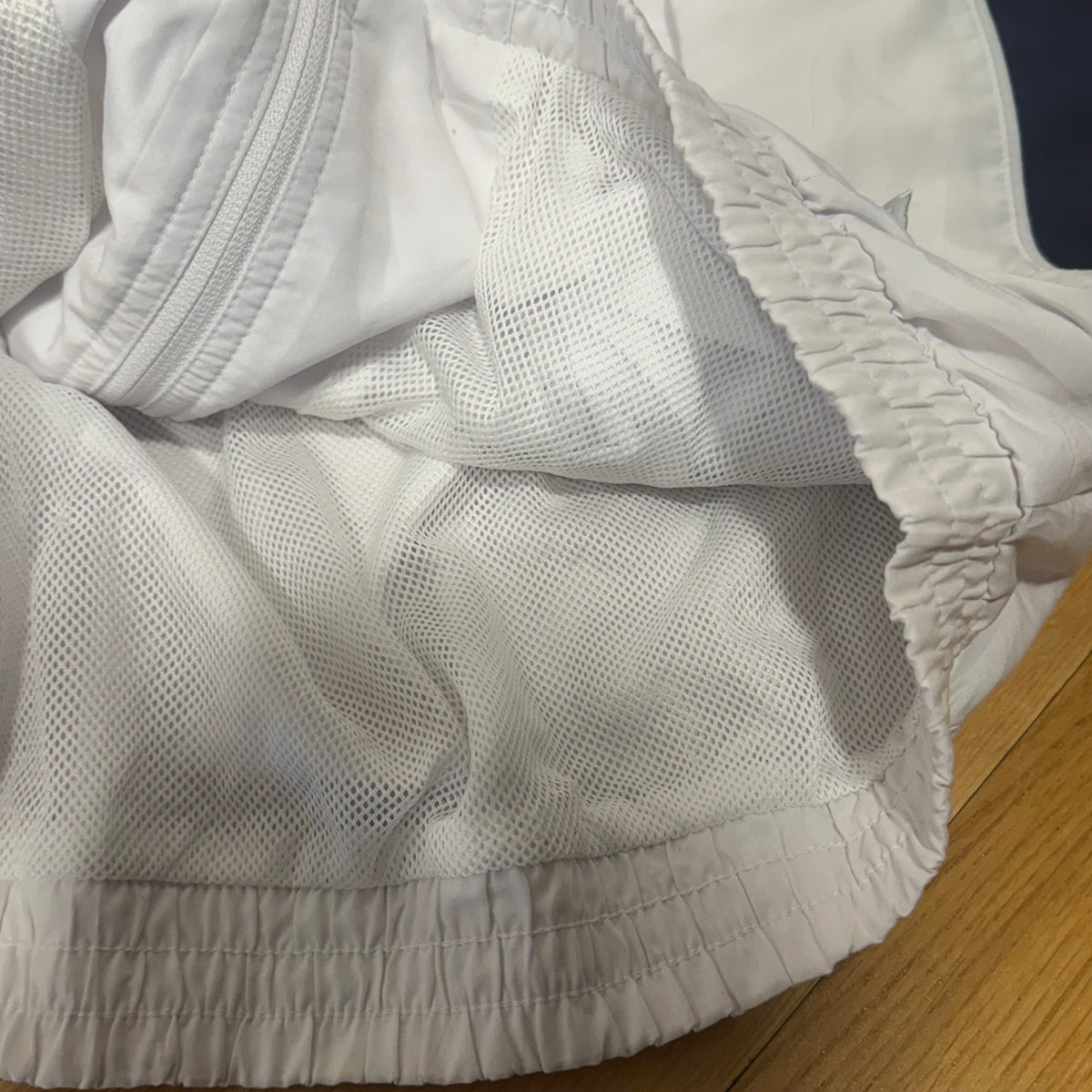 Umbro white vintage track jacket – Close-up 4
