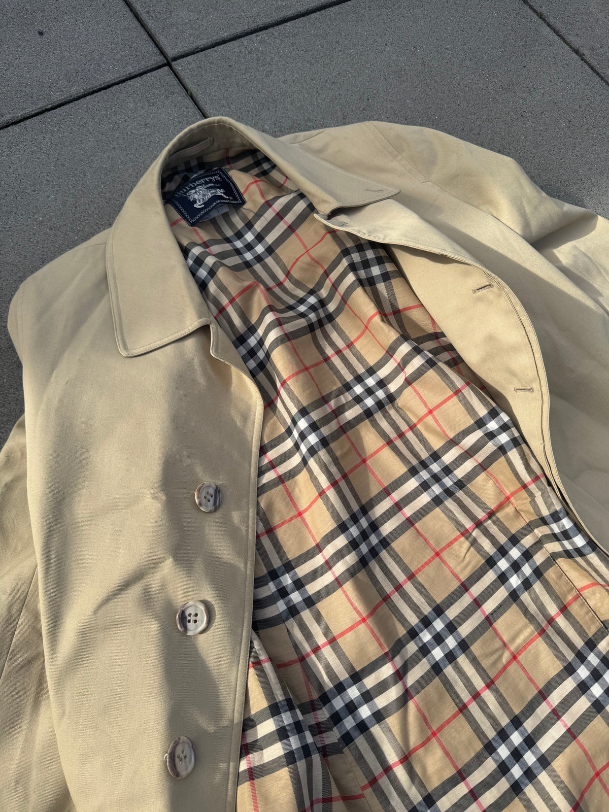 Vintage Burberry long coat – Close-up 10