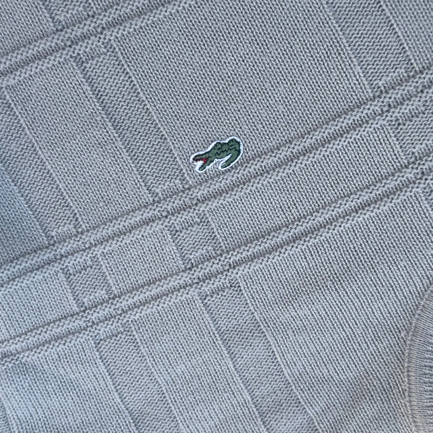 Vintage Lacoste grey knitted wool sweatshirt – Close-up 2