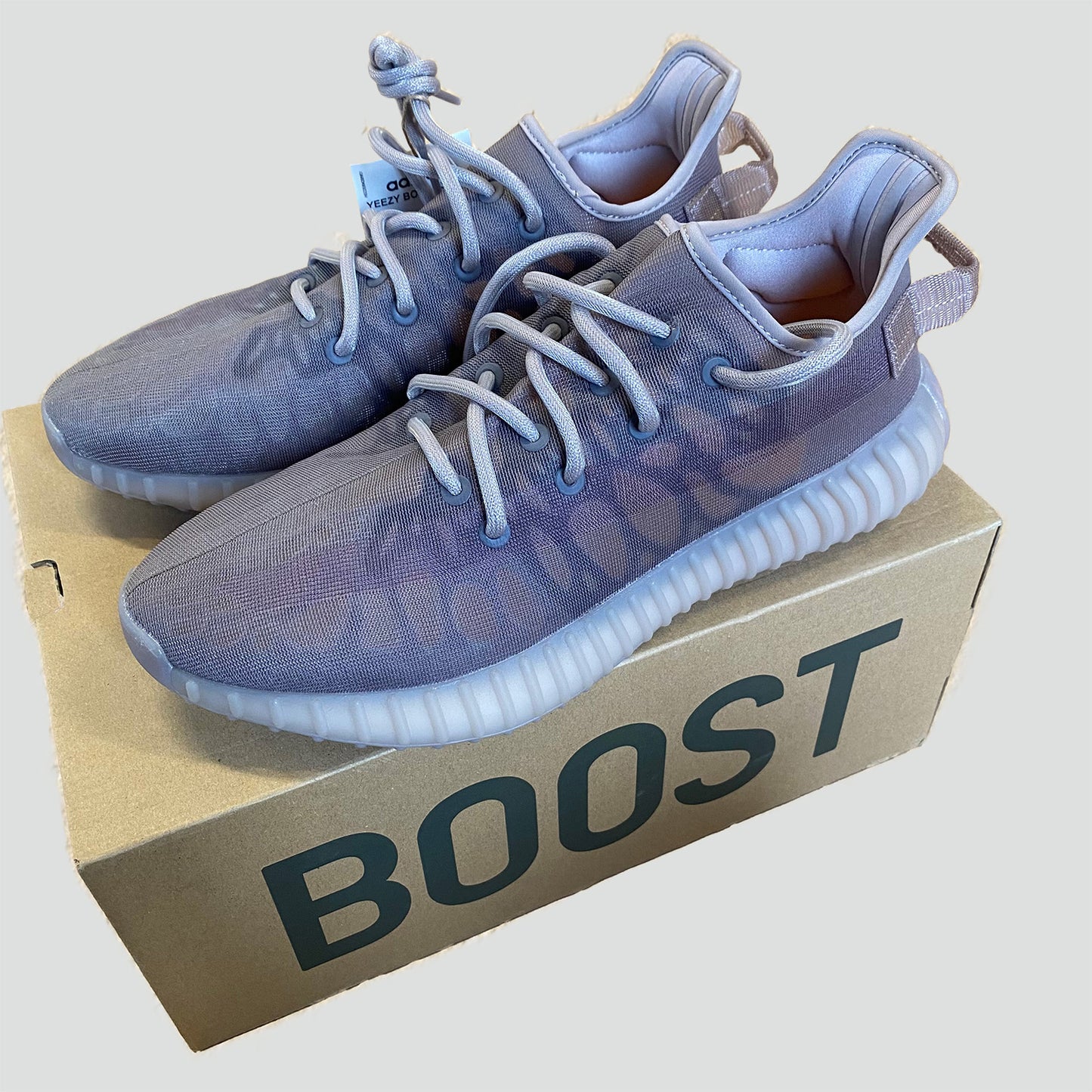 Yeezy 350 V2 Mono Mist's