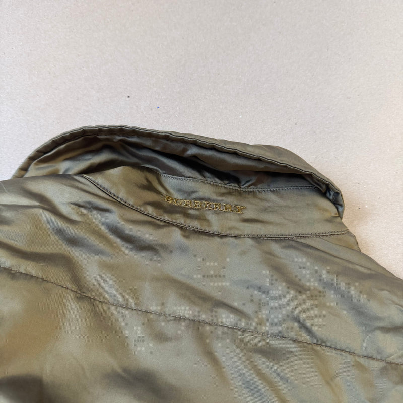 Detailansicht: Sourced limited accessories and clothes Burberry London vintage golden rain coat – Logo, Nähte oder Material