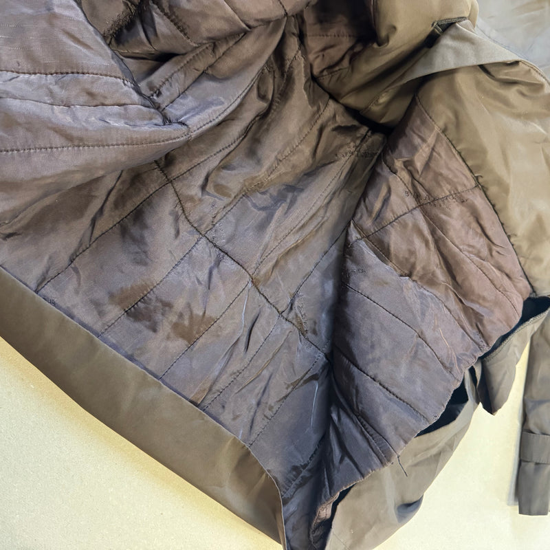 Detailansicht: Sourced limited accessories and clothes Burberry London vintage brown raincoat – Logo, Nähte oder Material