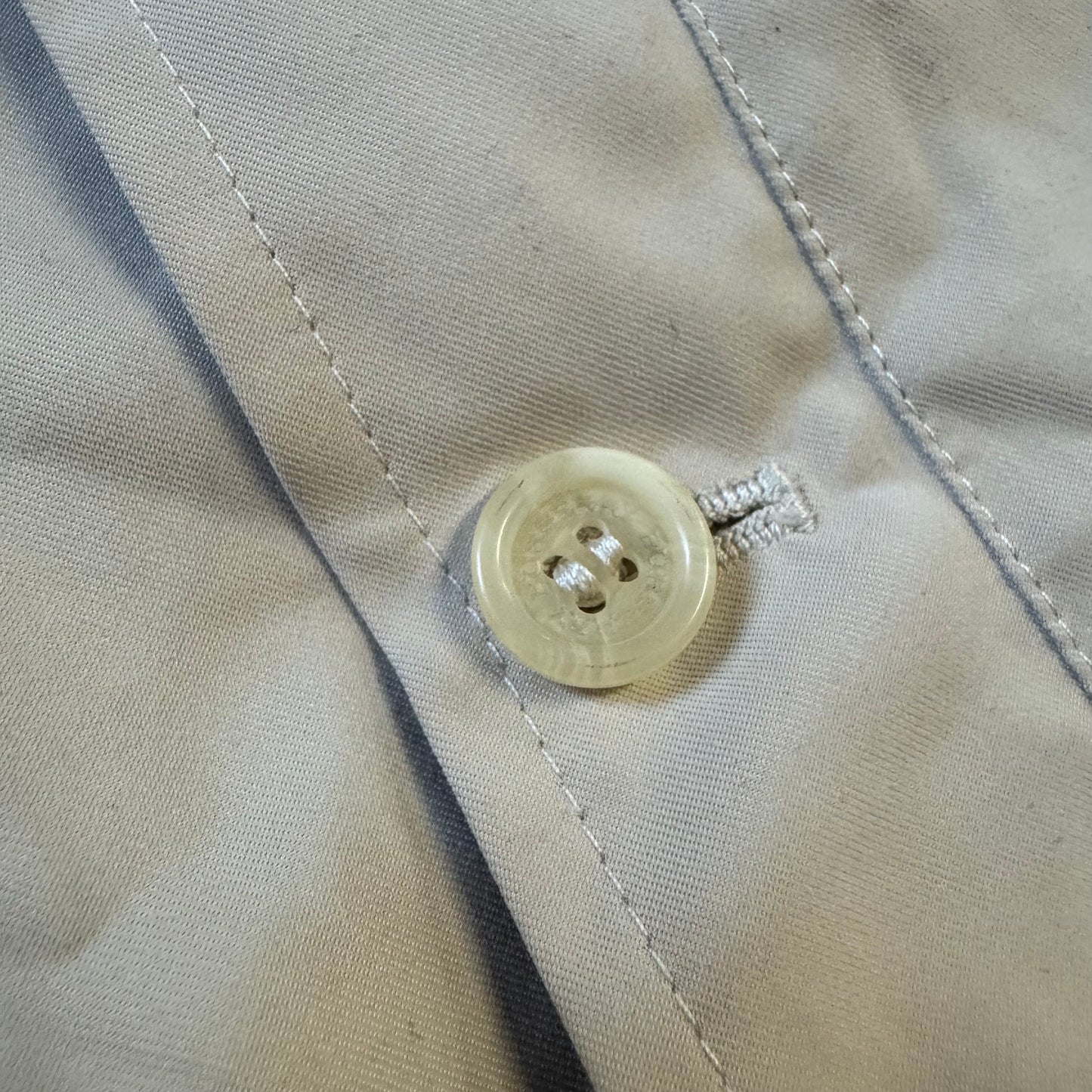 Burberry London cream vintage raincoat