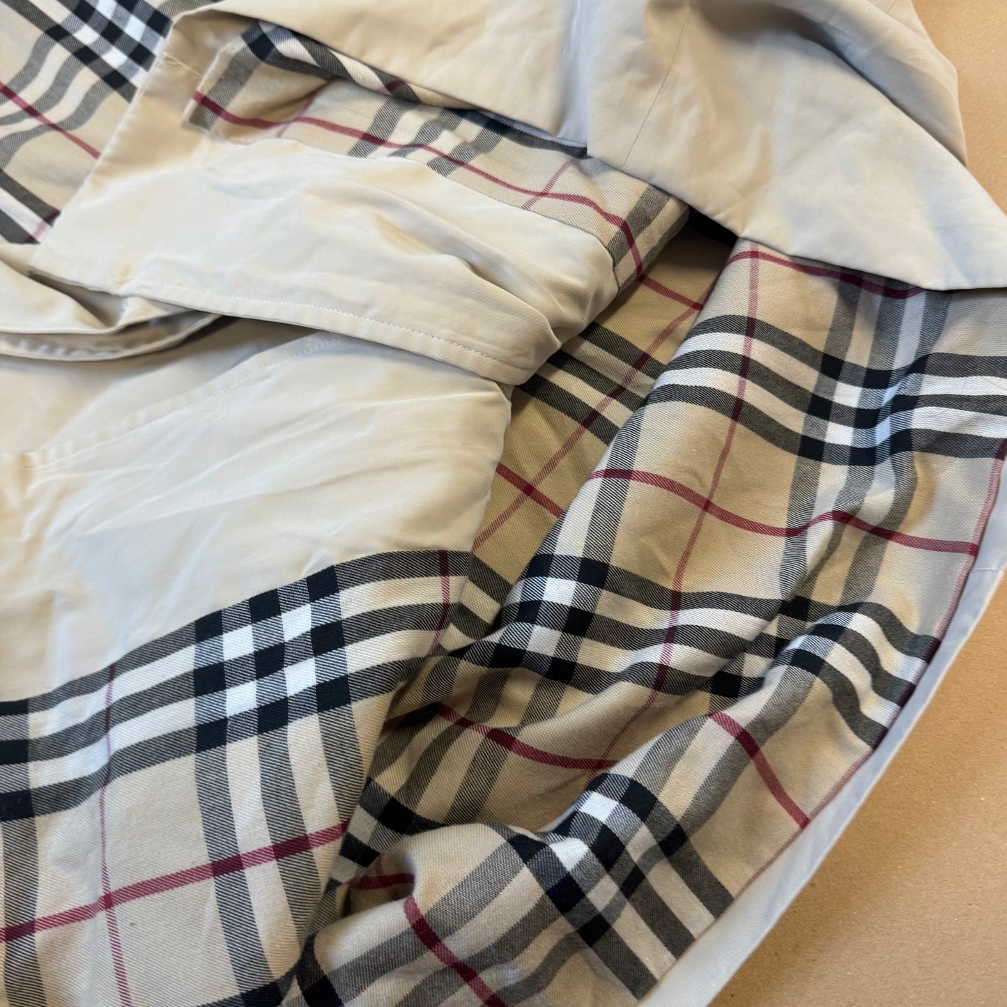 Burberry London cream vintage raincoat