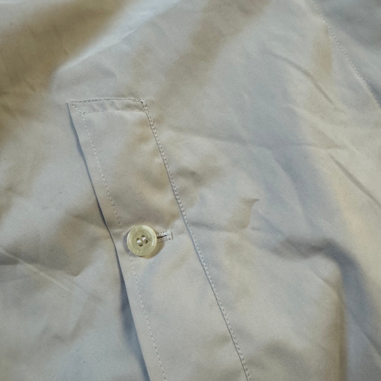 Burberry London cream vintage raincoat