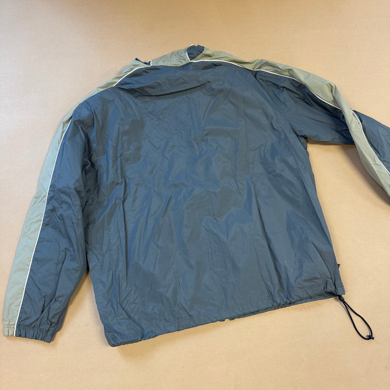 Detailansicht: Sourced limited accessories and clothes Nike vintage 90s grey rainjacket – Logo, Nähte oder Material