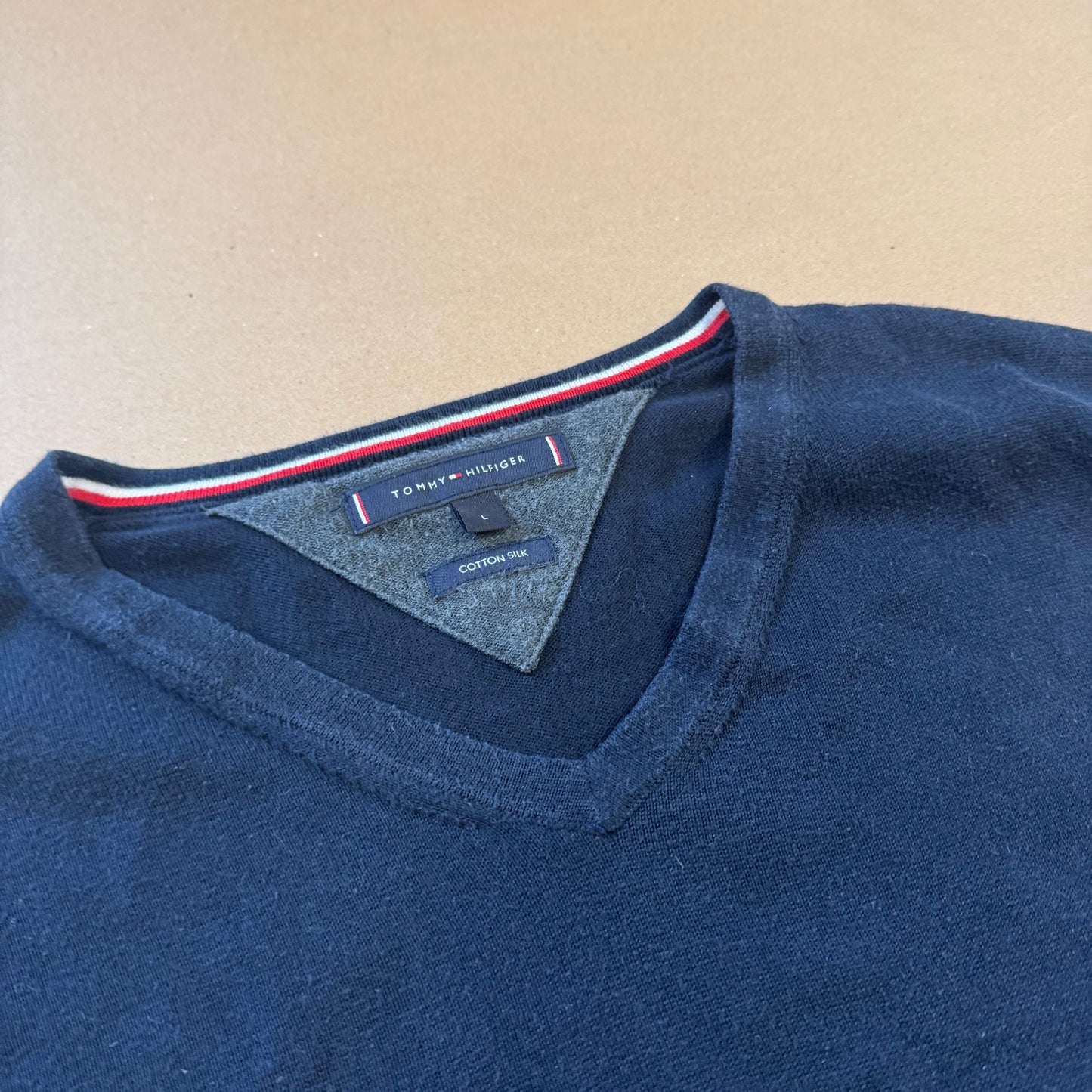 Tommy Hilfiger classic navy blue sweatshirt
