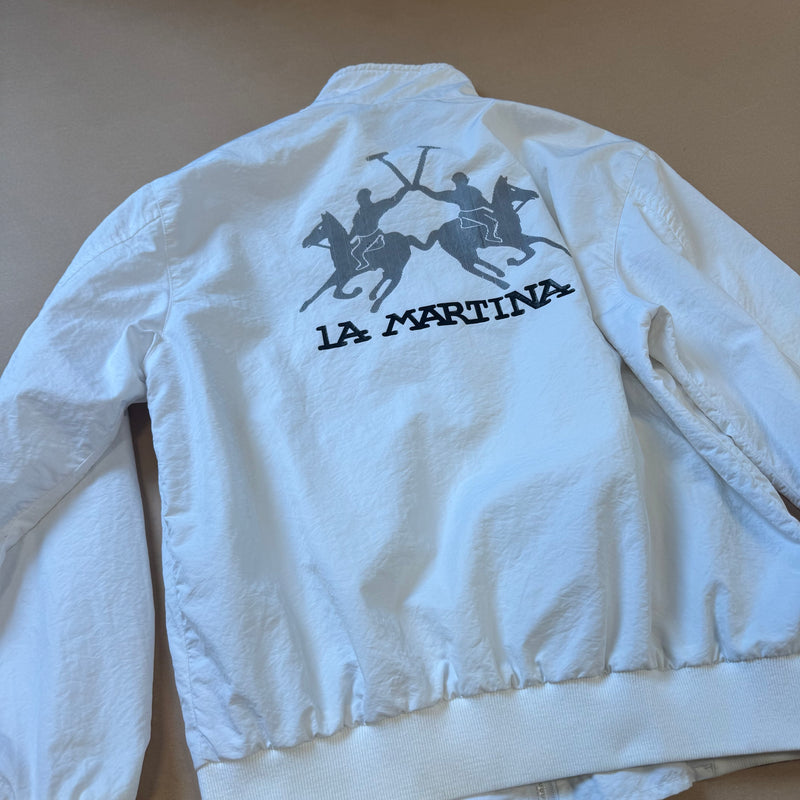 Detailansicht: Sourced limited accessories and clothes La Martina Buenos Aires white rain jacket – Logo, Nähte oder Material