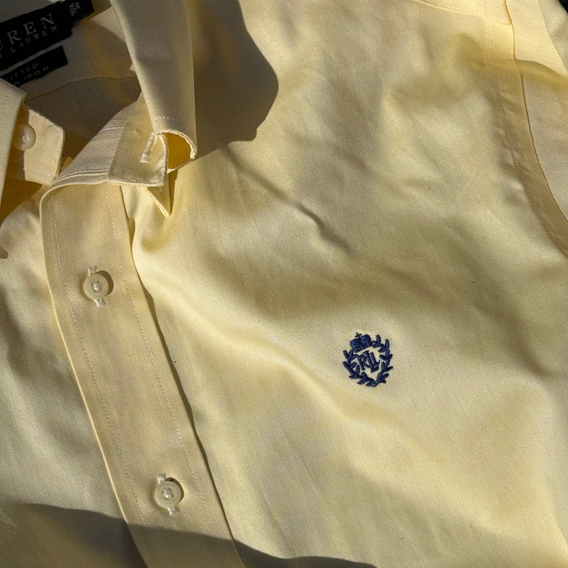 Detailansicht: Sourced limited accessories and clothes Lauren Ralph Lauren vintage yellow shirt – Logo, Nähte oder Material