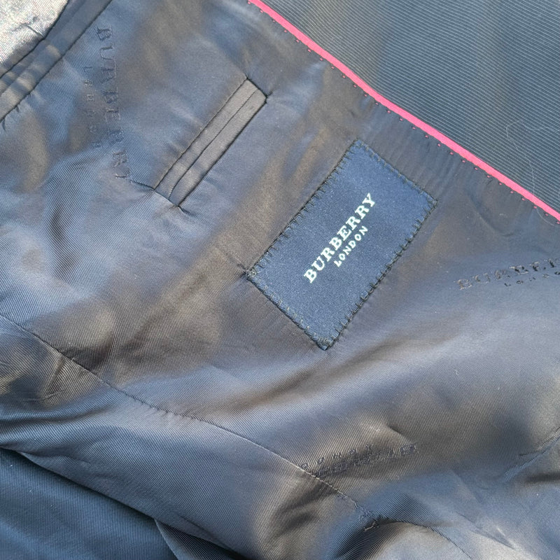 Detailansicht: Sourced limited accessories and clothes Burberry London grey vintage men’s blazer – Logo, Nähte oder Material