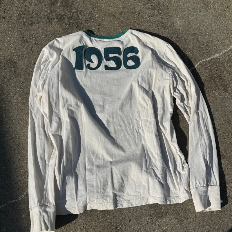 Detailansicht: Sourced limited accessories and clothes Datch Limited Edition Y2K longsleeve – Logo, Nähte oder Material