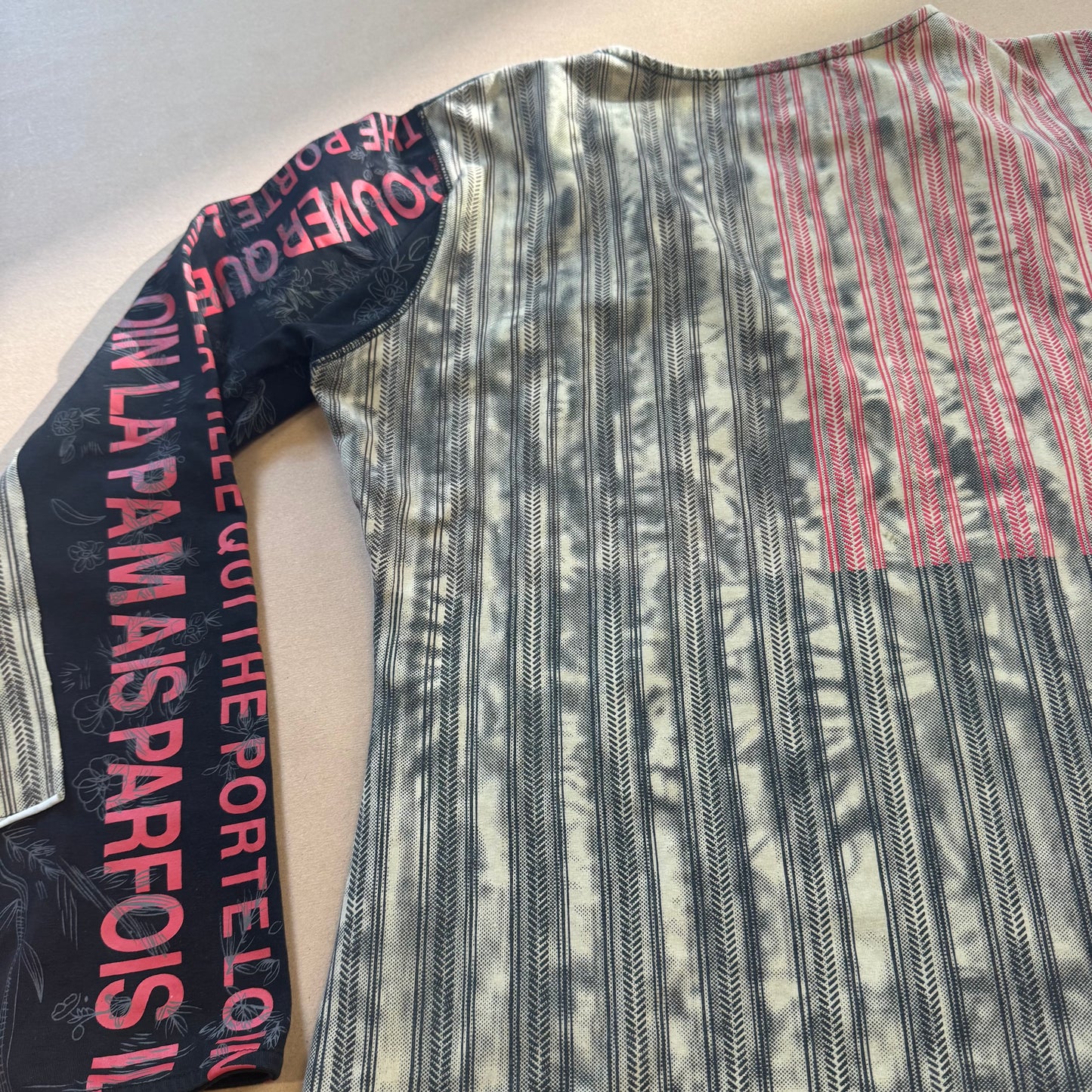 Custo Barcelona "True Romance" vintage longsleeve