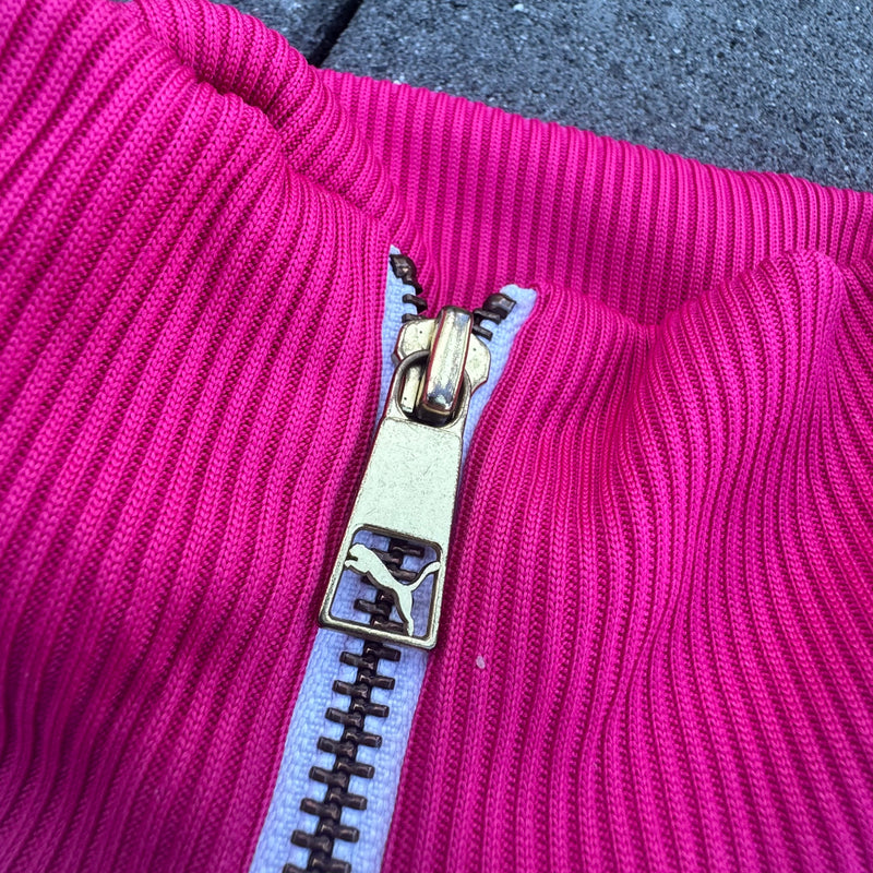 Detailansicht: Sourced limited accessories and clothes Puma Y2K white women’s track jacket – Logo, Nähte oder Material
