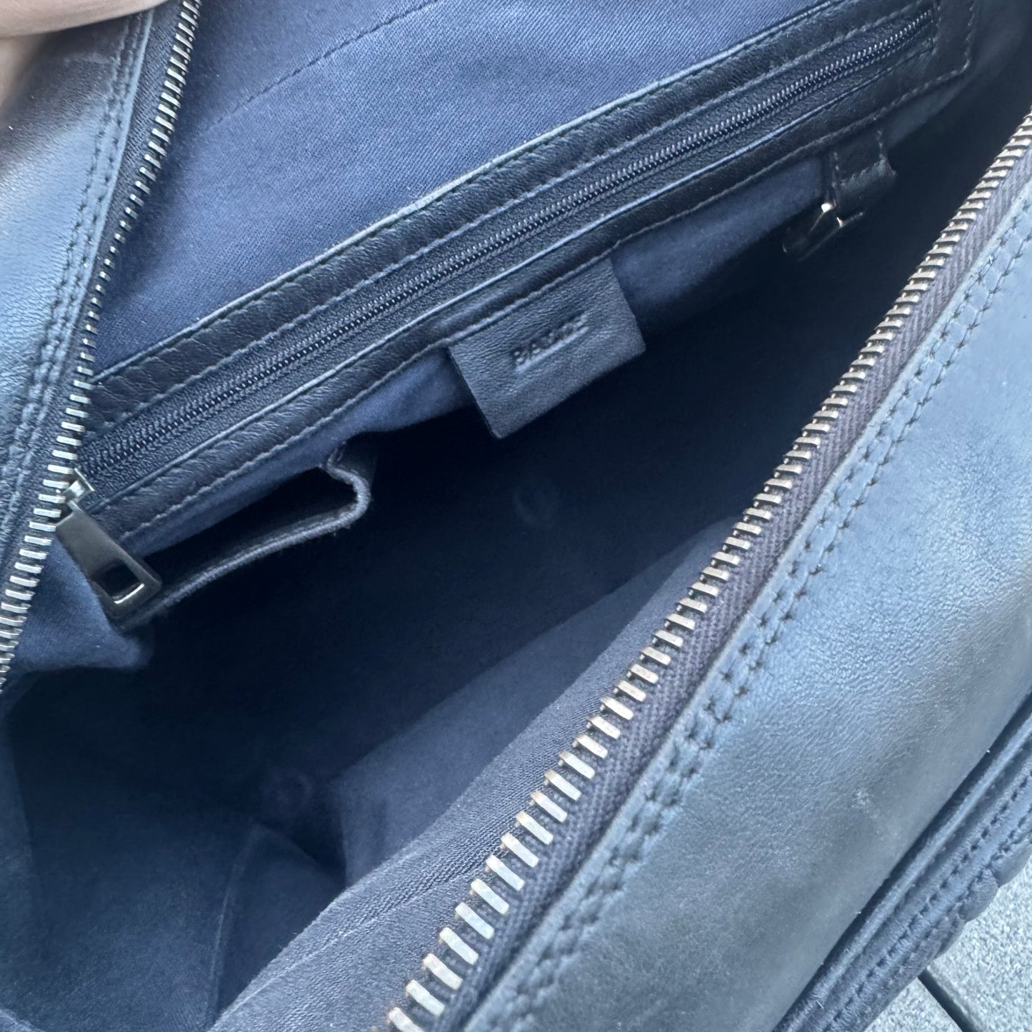 Bally vintage 90s leather messenger bag