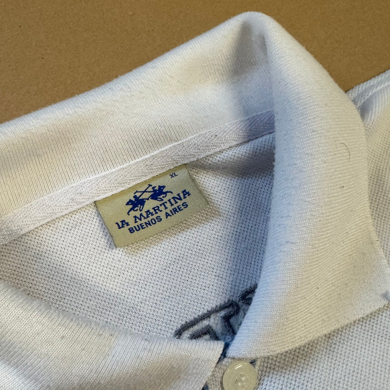 Detailansicht: Sourced limited accessories and clothes La Martina Porsche 2008 streetwear poloshirt – Logo, Nähte oder Material