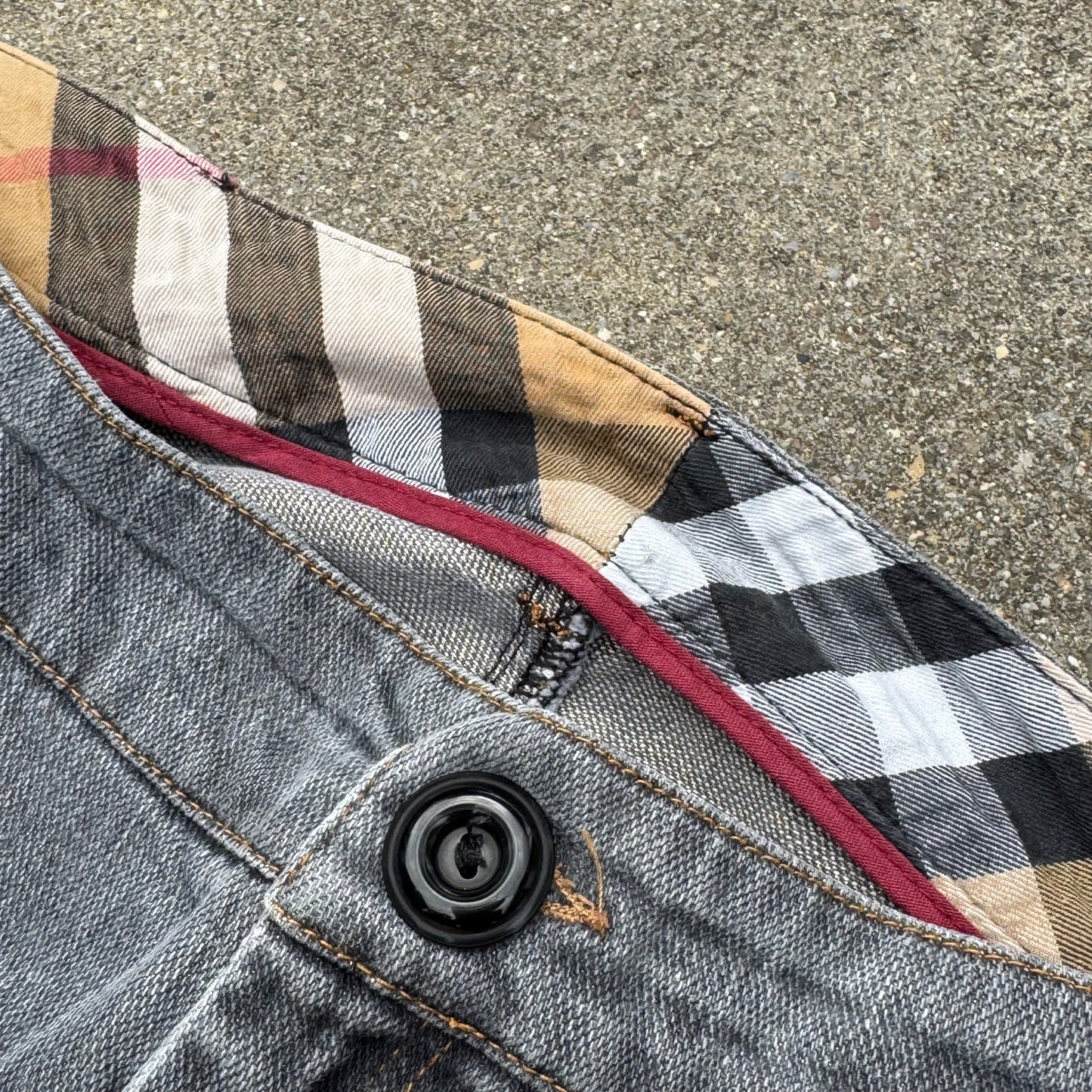 Burberry brand logo vintage grey jeans