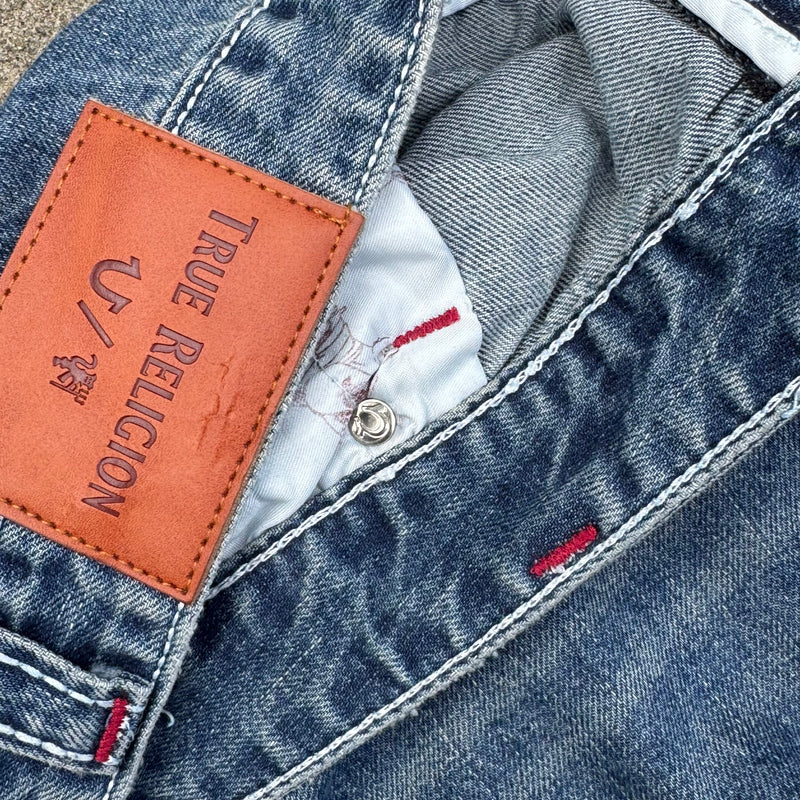 Detailansicht: Sourced limited accessories and clothes True Religion USA vintage straight jeans – Logo, Nähte oder Material