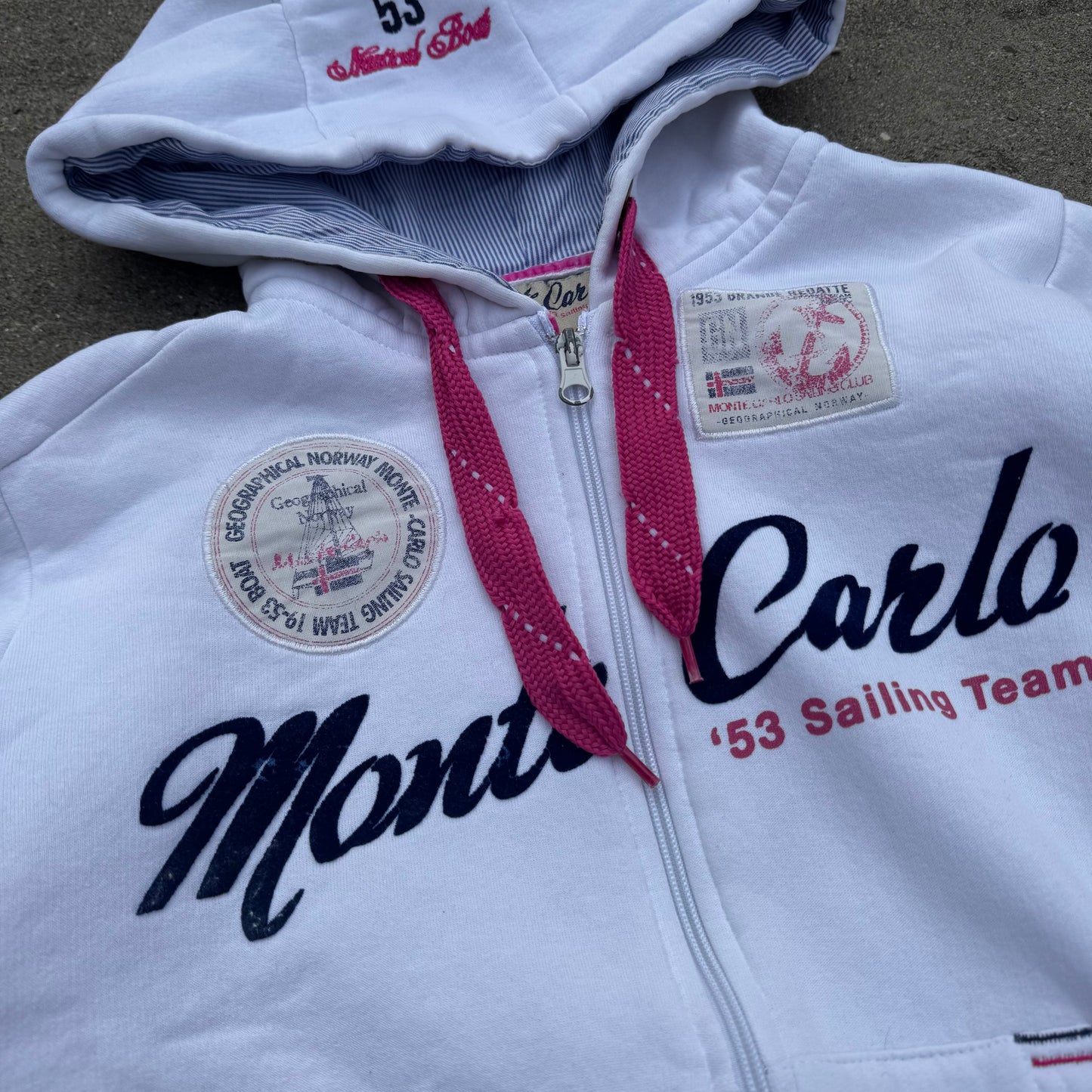 Monte Carlo retro white women’s hoodie