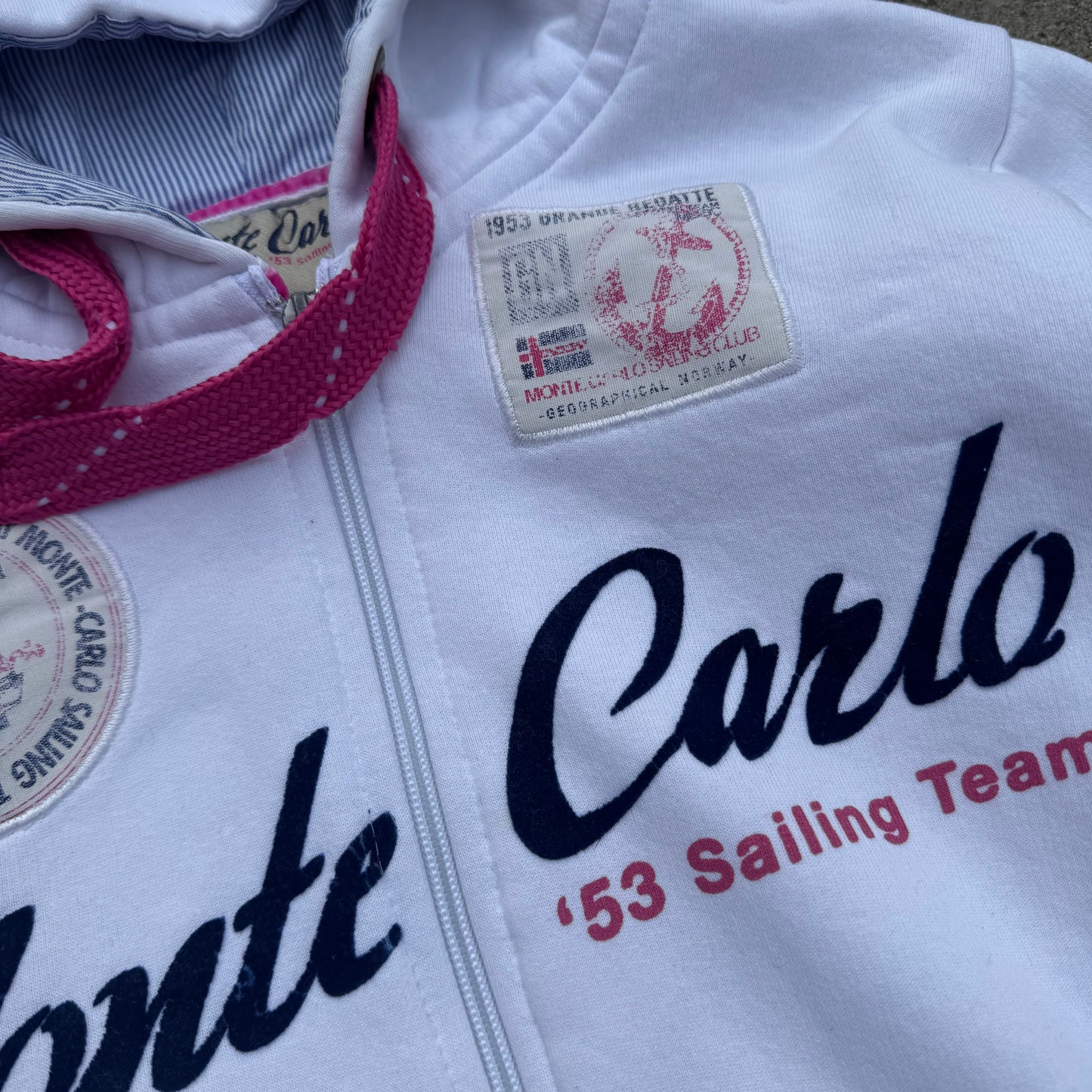 Monte Carlo retro white women’s hoodie