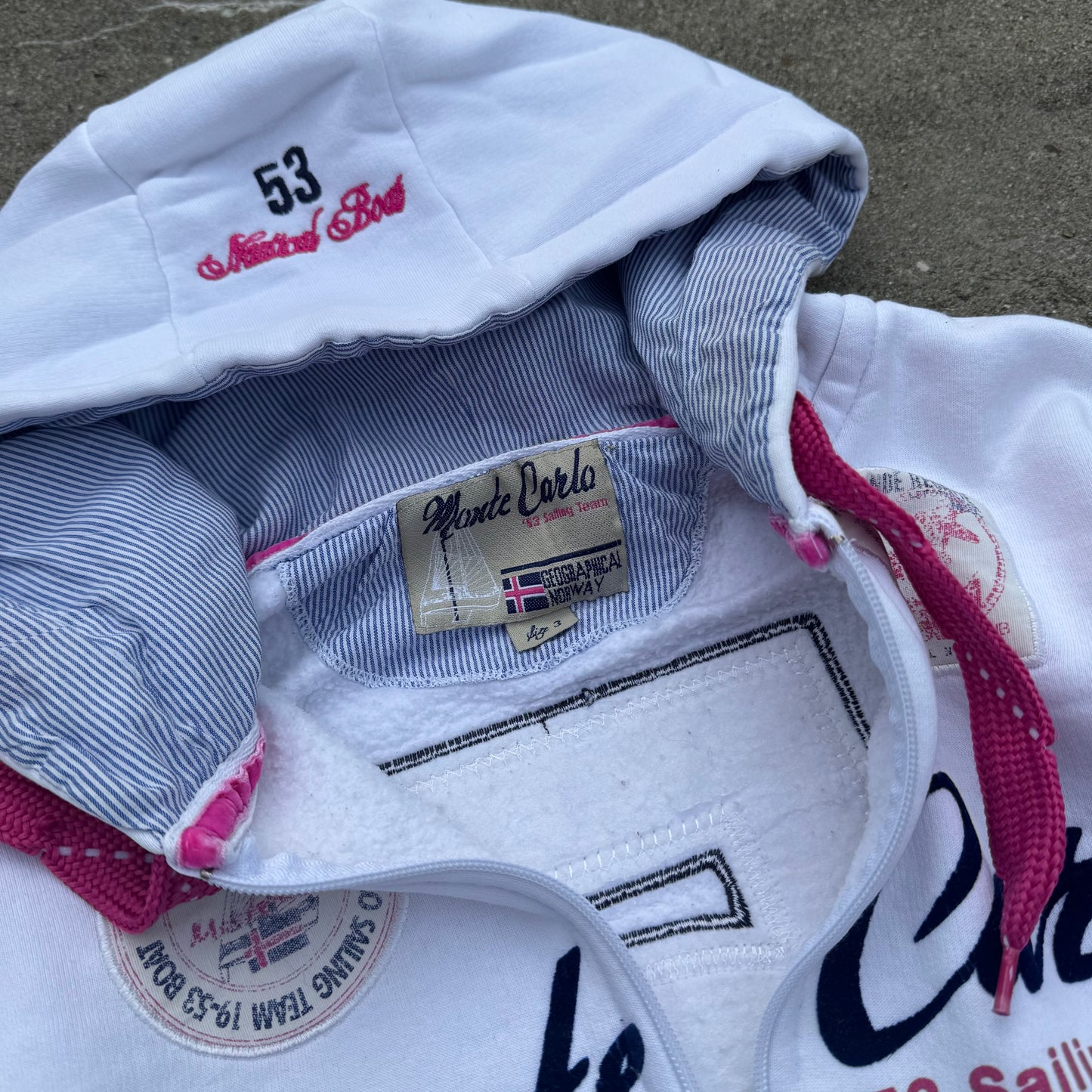 Monte Carlo retro white women’s hoodie