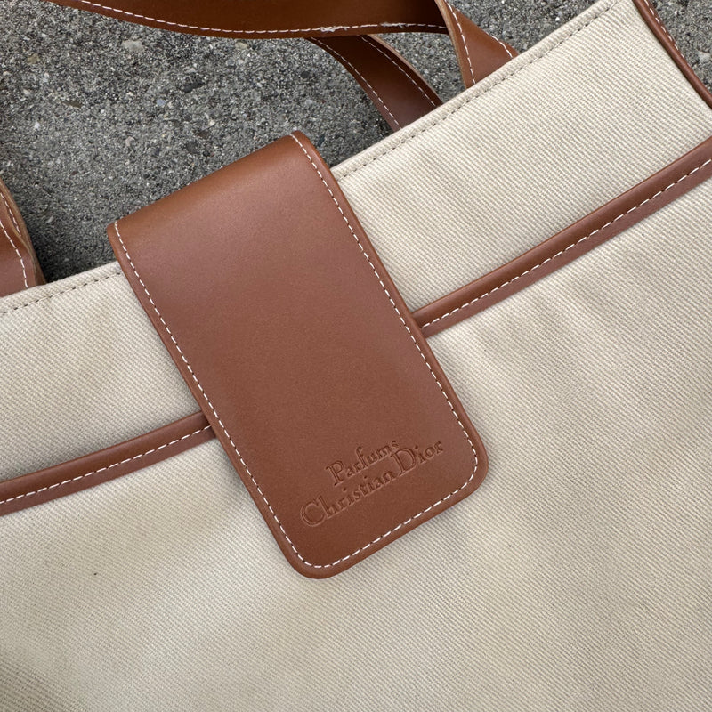 Detailansicht: Sourced limited accessories and clothes Christian Dior Parfumes vintage tote bag – Logo, Nähte oder Material