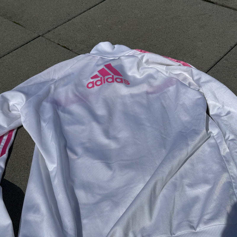 Detailansicht: Sourced limited accessories and clothes Adidas white and pink track jacket – Logo, Nähte oder Material