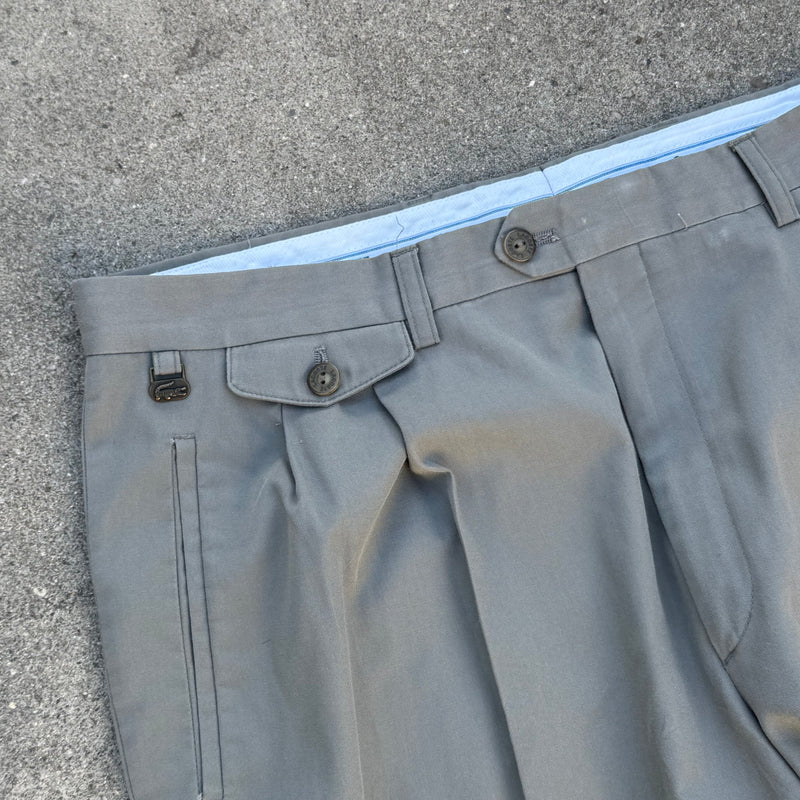 Detailansicht: Sourced limited accessories and clothes Lacoste vintage grey dress pants – Logo, Nähte oder Material