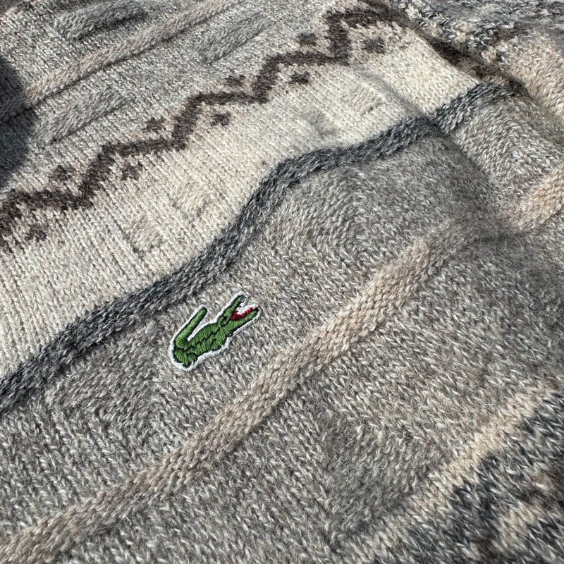 Detailansicht: Sourced limited accessories and clothes Lacoste cozy warm knitted sweatshirt – Logo, Nähte oder Material
