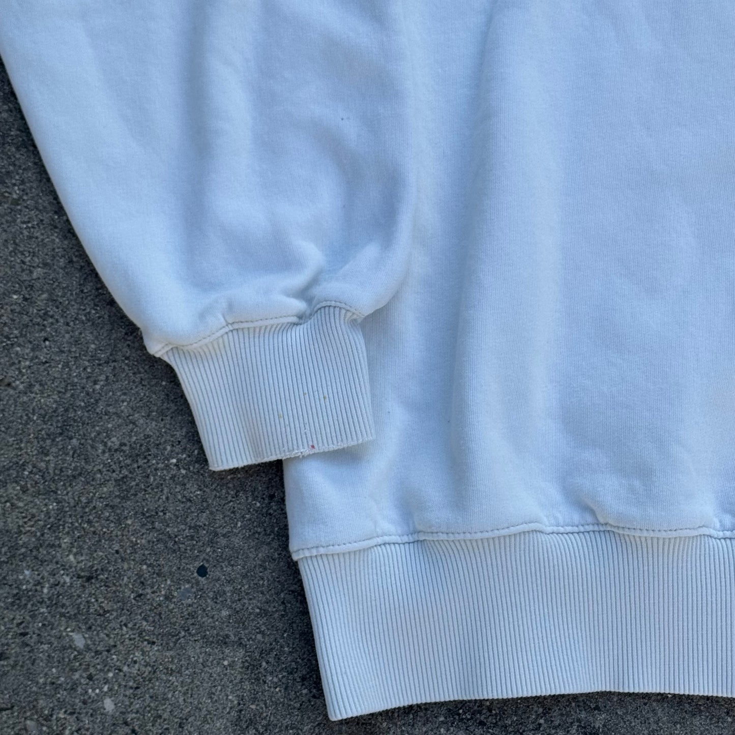 Adidas 00s streetwear white sweatshirt