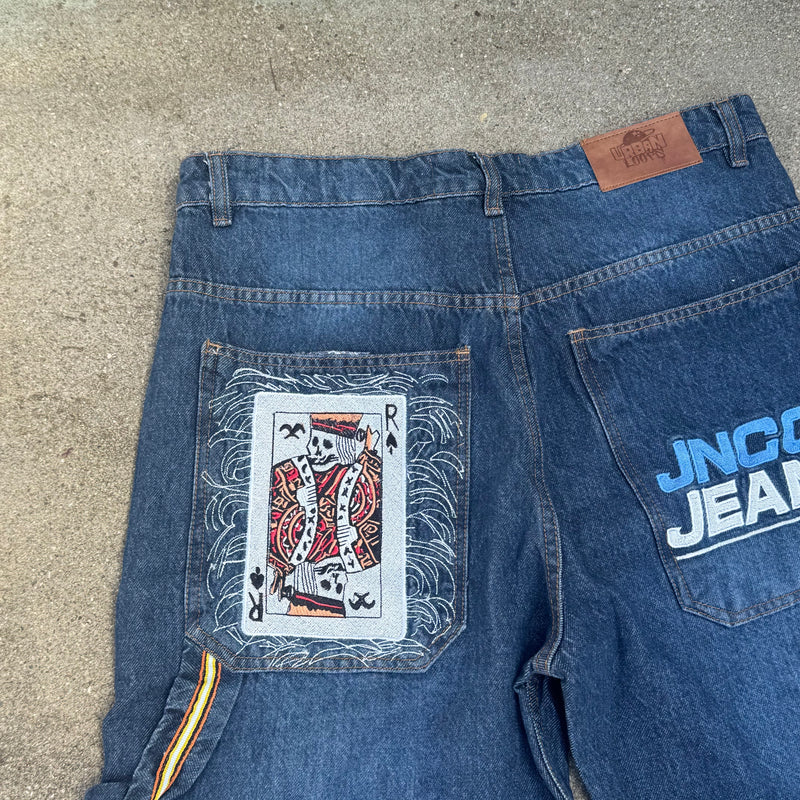 Detailansicht: Sourced limited accessories and clothes Urban Loop JNCO Japanese embroidered baggy jeans – Logo, Nähte oder Material
