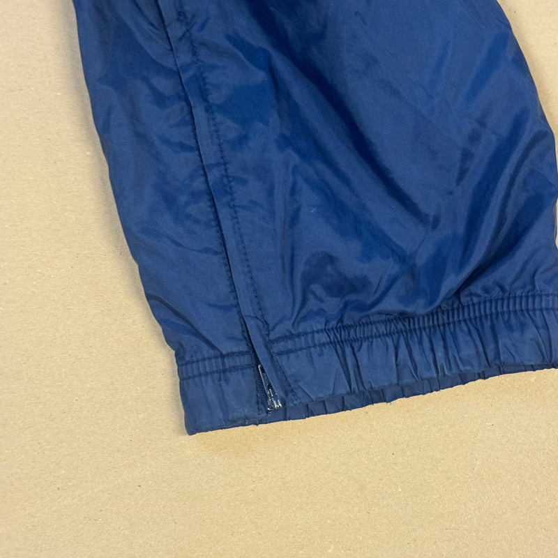 Detailansicht: Sourced limited accessories and clothes Nike vintage baggy streetwear trackpants – Logo, Nähte oder Material