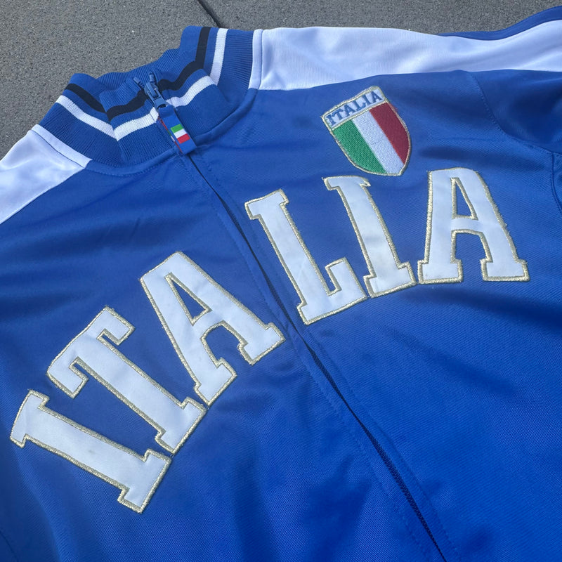 Detailansicht: Sourced limited accessories and clothes Italia streetwear blue track set – Logo, Nähte oder Material