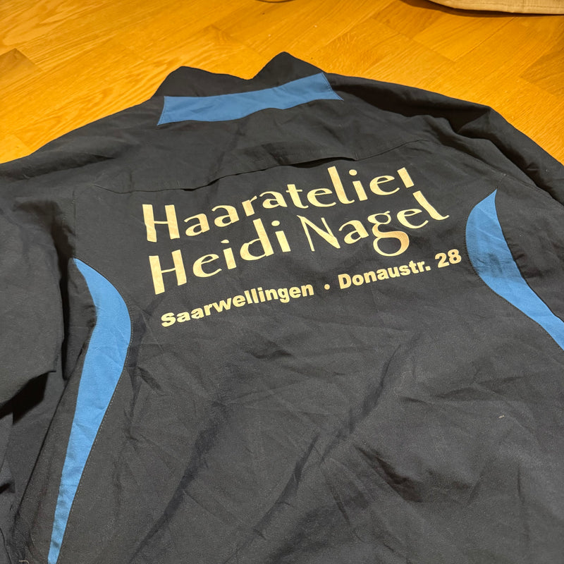 Detailansicht: Sourced limited accessories and clothes Nike vintage Sport Bies track jacket – Logo, Nähte oder Material