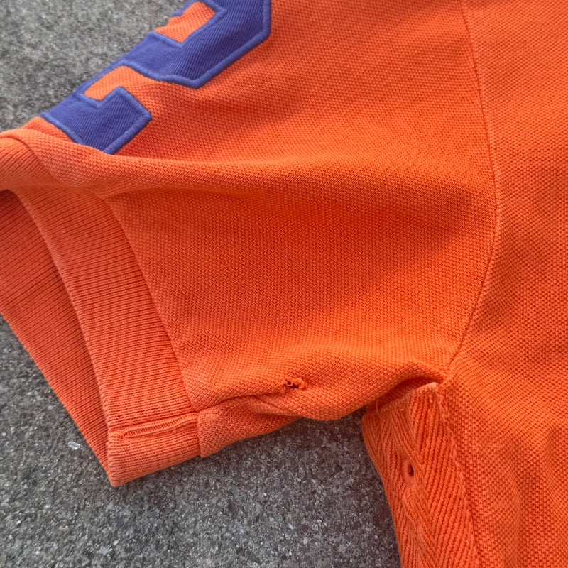 Detailansicht: Sourced limited accessories and clothes Polo Ralph Lauren orange vintage poloshirt – Logo, Nähte oder Material