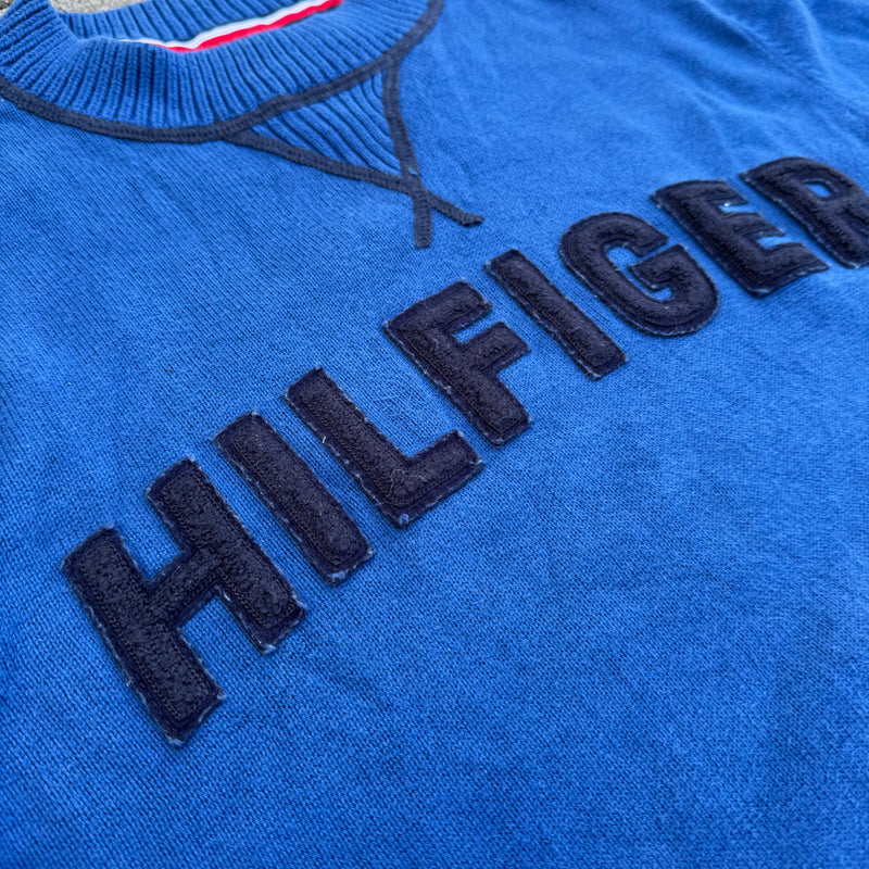Detailansicht: Sourced limited accessories and clothes Tommy Hilfiger knitted blue sweatshirt – Logo, Nähte oder Material