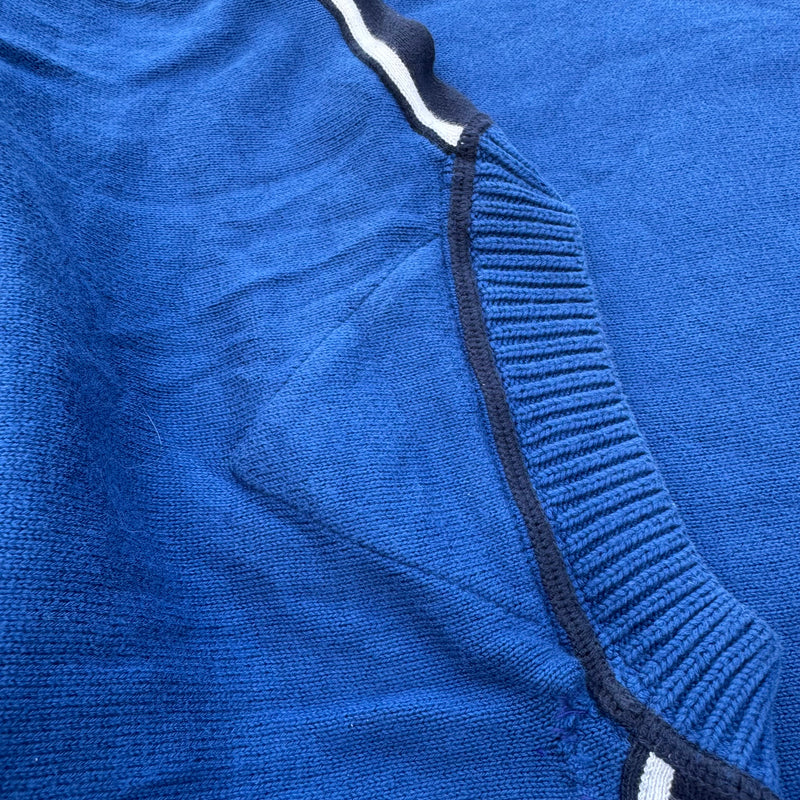 Detailansicht: Sourced limited accessories and clothes Tommy Hilfiger knitted blue sweatshirt – Logo, Nähte oder Material