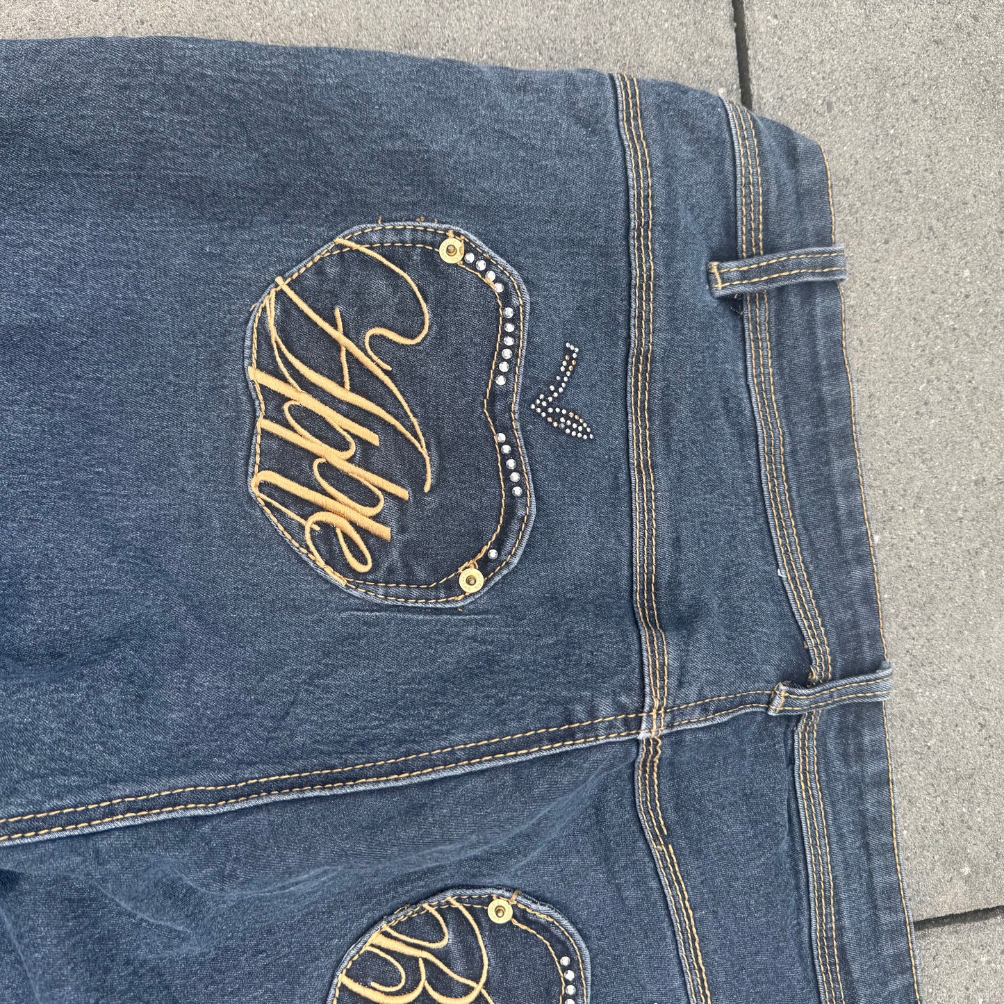 Apple Bottoms y2k retro jeans