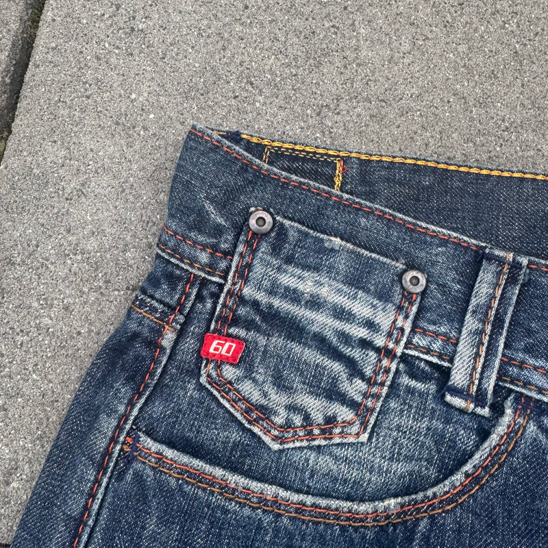 Detailansicht: Sourced limited accessories and clothes Miss Sixty Palos vintage baggy jeans – Logo, Nähte oder Material