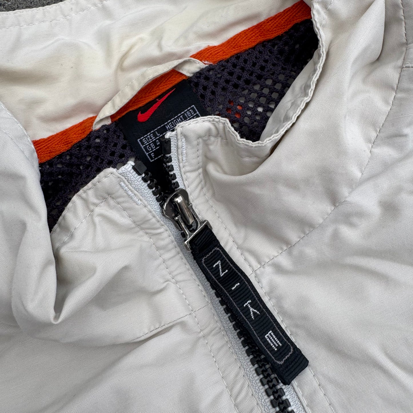 Nike vintage beige rain jacket