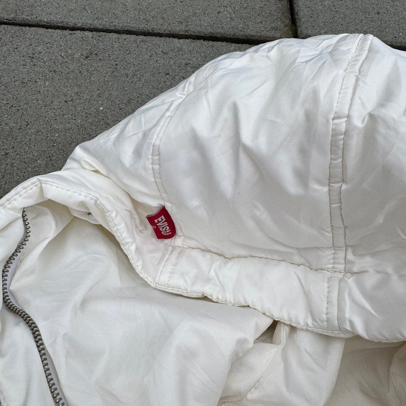 Detailansicht: Sourced limited accessories and clothes Evisu white women’s winter jacket – Logo, Nähte oder Material