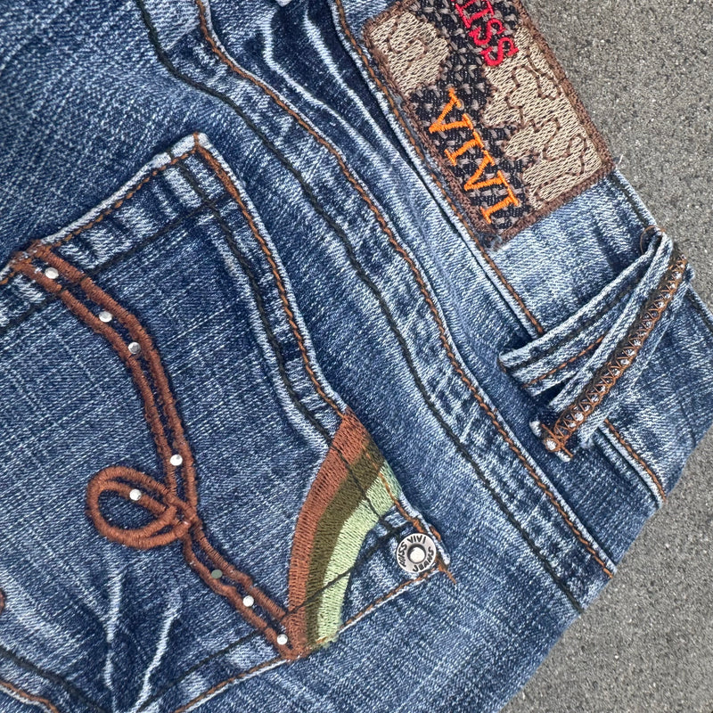 Detailansicht: Sourced limited accessories and clothes Miss Vivi Japanese y2k bootcut jeans – Logo, Nähte oder Material