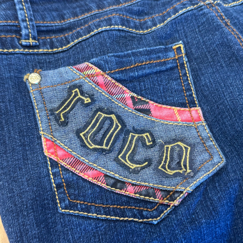 Detailansicht: Sourced limited accessories and clothes Rocawear golden y2k low waist jeans – Logo, Nähte oder Material