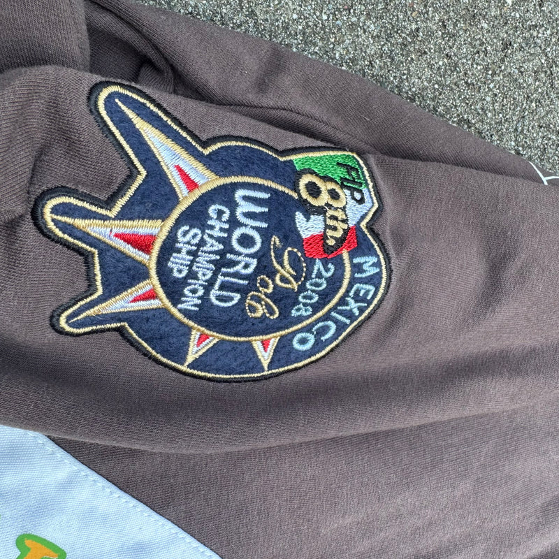 Detailansicht: Sourced limited accessories and clothes La Martina Argentina brown vintage zip-up – Logo, Nähte oder Material