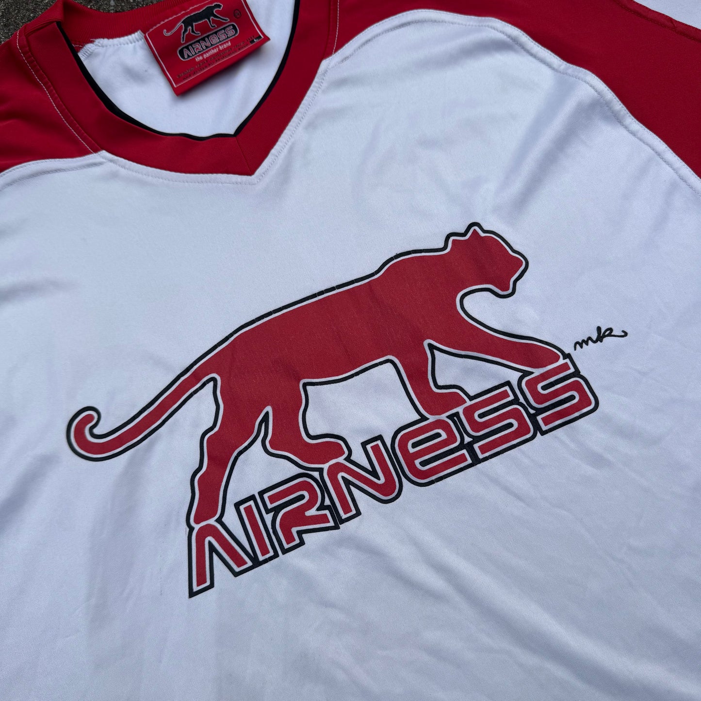 Airness white streetwear style t-shirt