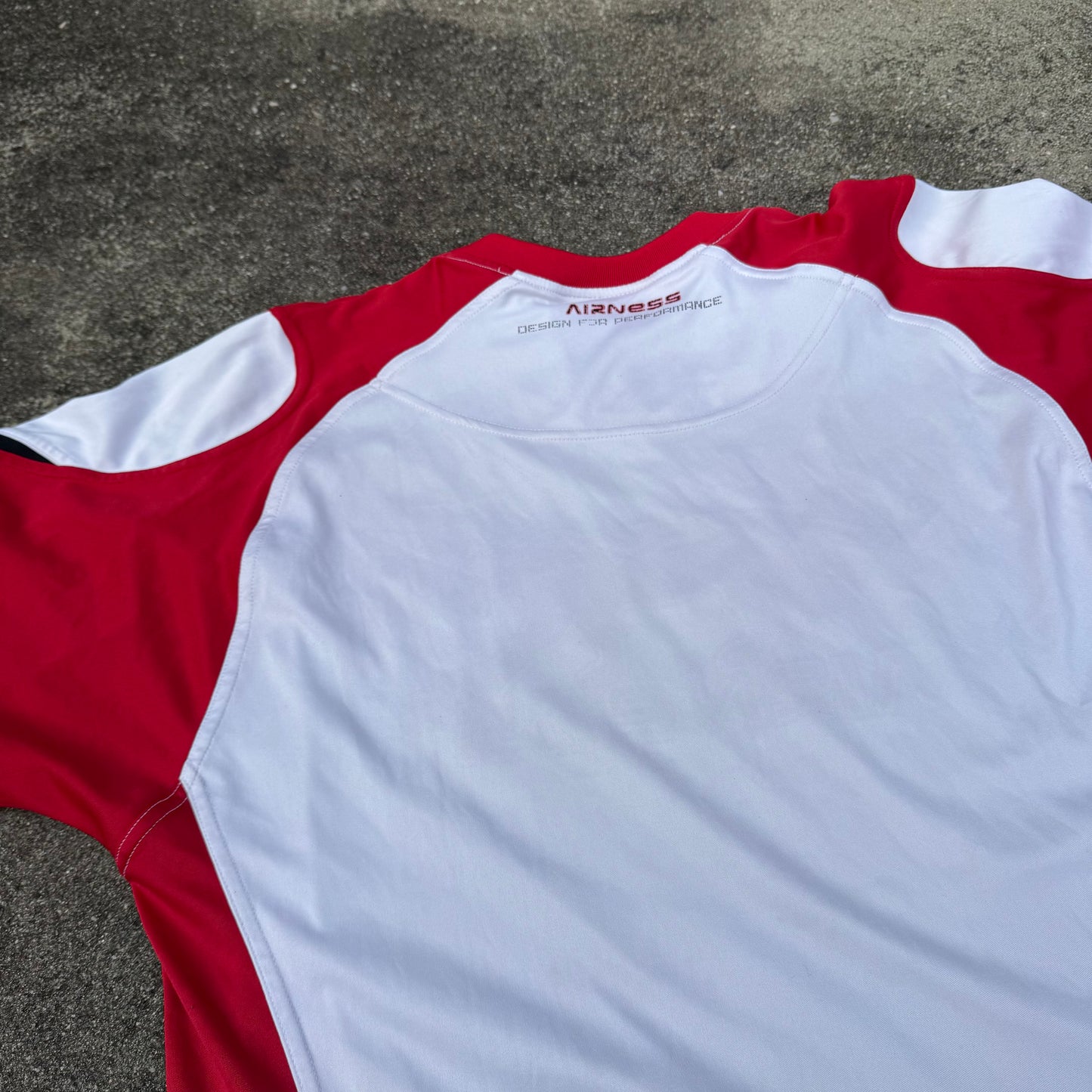 Airness white streetwear style t-shirt