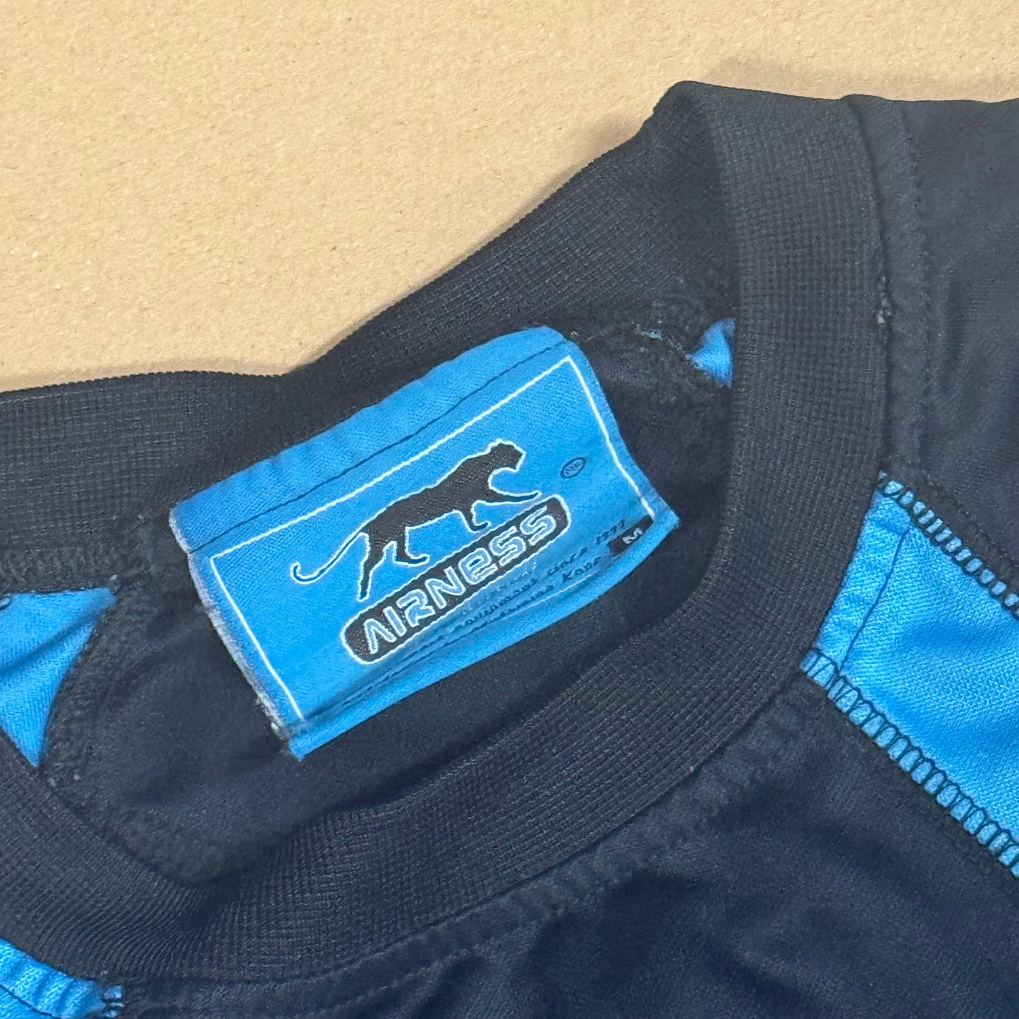 Airness streetwear 00s black sports t-shirt