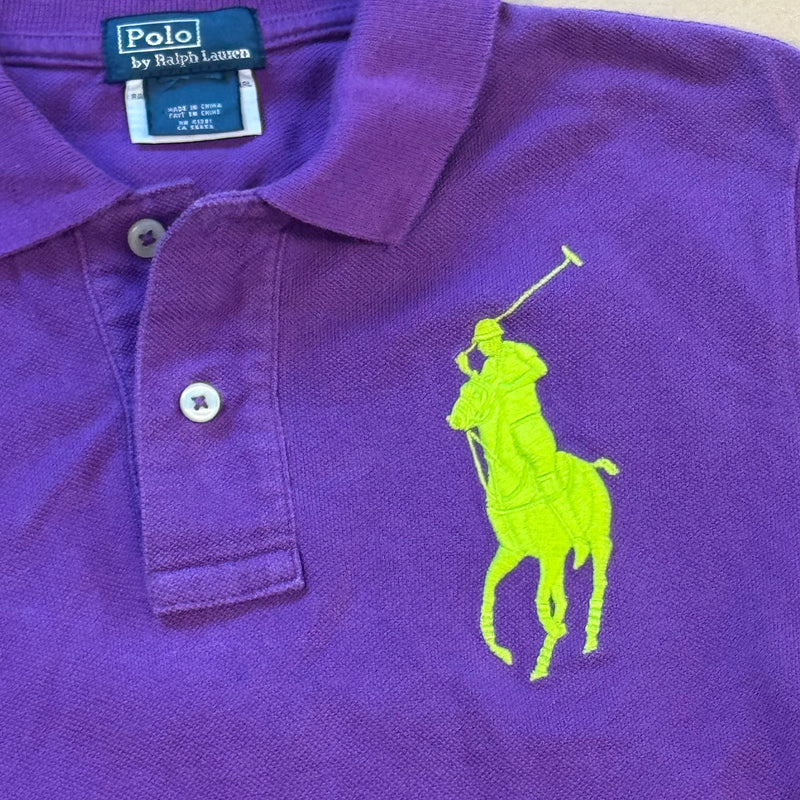Detailansicht: Sourced limited accessories and clothes Polo Ralph Lauren purple womens vintage poloshirt – Logo, Nähte oder Material