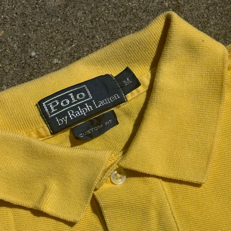 Detailansicht: Sourced limited accessories and clothes Polo Ralph Lauren yellow classic poloshirt – Logo, Nähte oder Material
