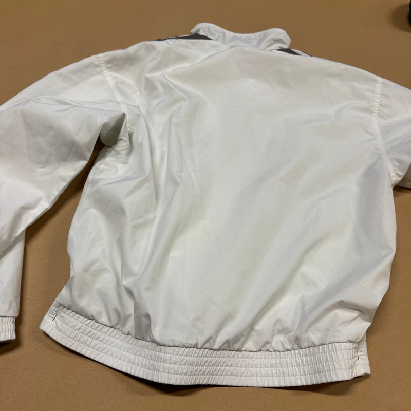 Detailansicht: Sourced limited accessories and clothes Adidas vintage white women’s track jacket – Logo, Nähte oder Material