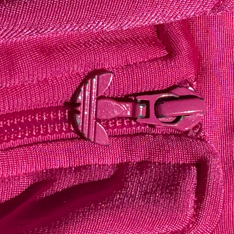 Detailansicht: Sourced limited accessories and clothes Adidas Firebird pink y2k womens track-set – Logo, Nähte oder Material